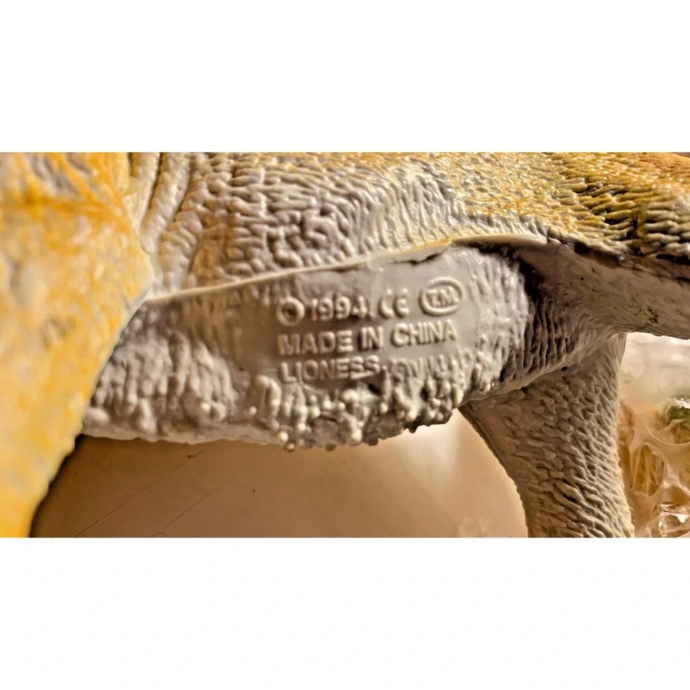 Lioness Resin Animal Figurine  10